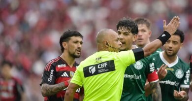 Tribunal da mordaça: STJD indicia dois atletas do Palmeiras por criticar árbitro Wilton Pereira Sampaio