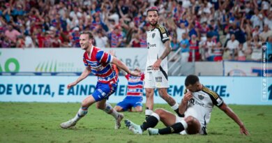 Fortaleza vence o Atlético-MG, encosta no Santos e embola a luta contra o rebaixamento