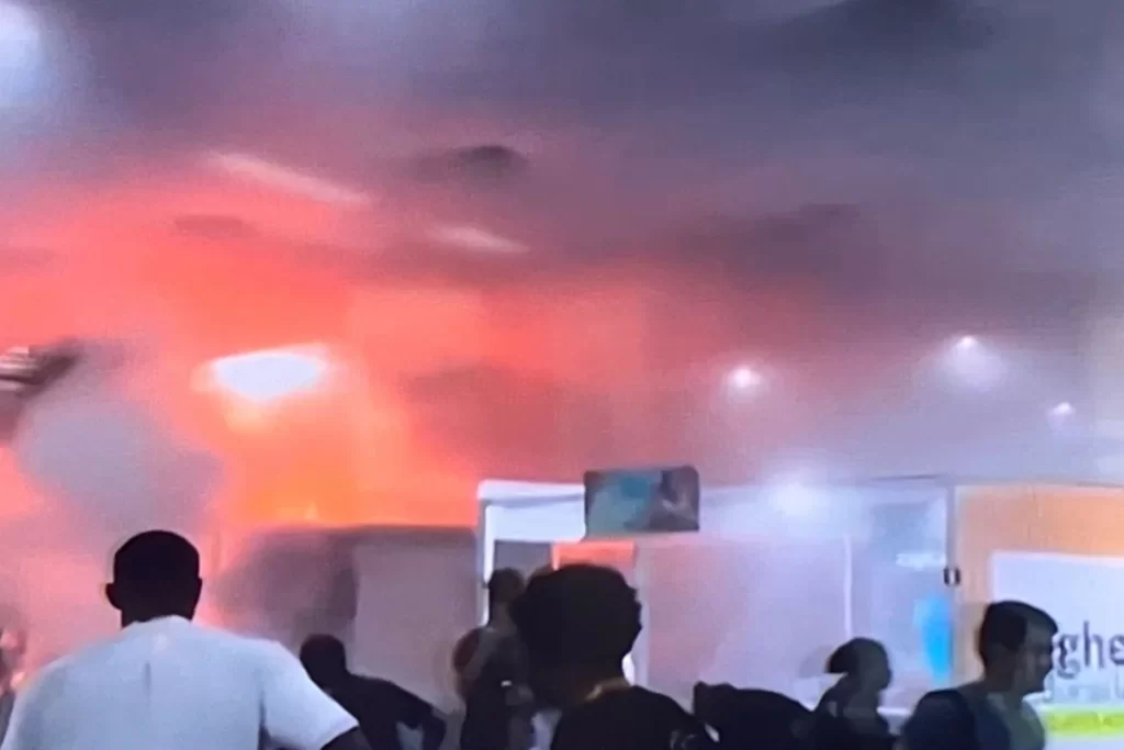 Incêndio atinge pavilhão na COP30 em Belém