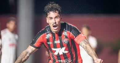 Vitória vence o Inter no Barradão e sai da zona de rebaixamento após 14 rodadas