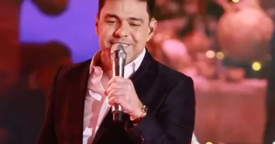 Cancelamento de especial de Natal de Zezé Di Camargo gera prejuízo financeiro ao SBT