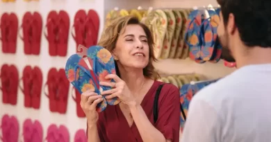 Boicote da Direita impulsiona reação no mercado e esgota estoque de Havaianas em loja de SC