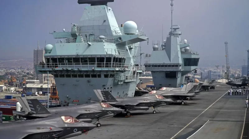 Porta-aviões dos EUA chega ao Oriente Médio em meio a tensões com o Irã
