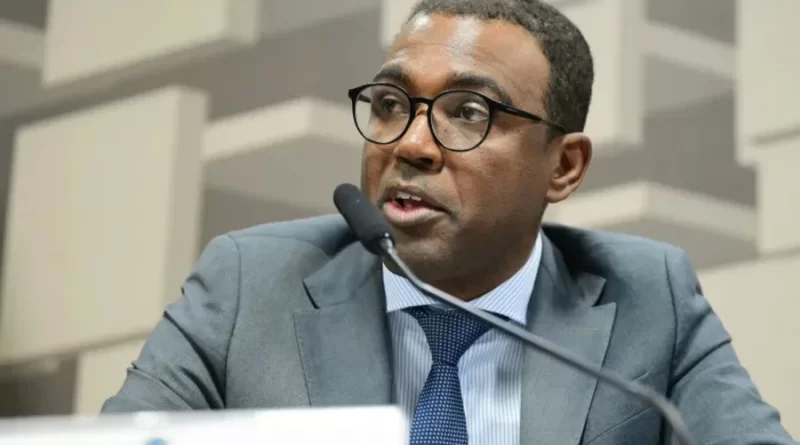 Diretor do BC admite que instituição sabia de carteiras “podres” vendidas ao BRB desde março de 2025