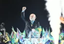 Escola que homenageou Lula termina em último lugar e é rebaixada no Carnaval do Rio