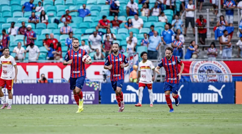 Sob vaias e críticas da torcida, Bahia vence no sufoco a Juazeirense e garante vaga na final do Baianão