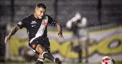 Coutinho anuncia saída repentina do Vasco