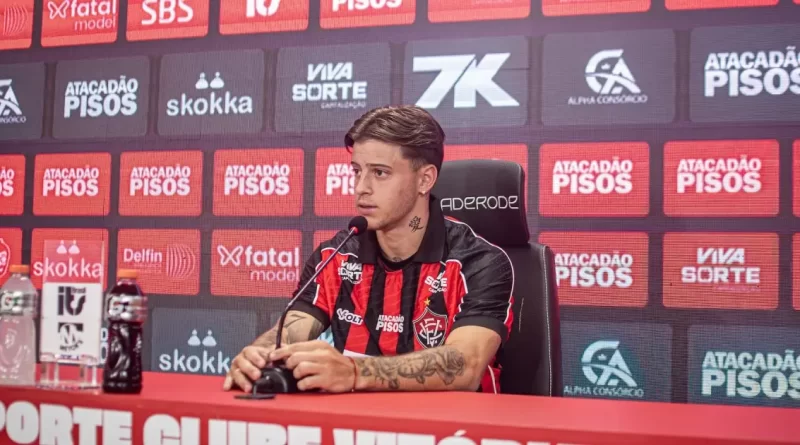 Diego Tarzia celebra chegada ao Vitória: “Passo grande na minha carreira”