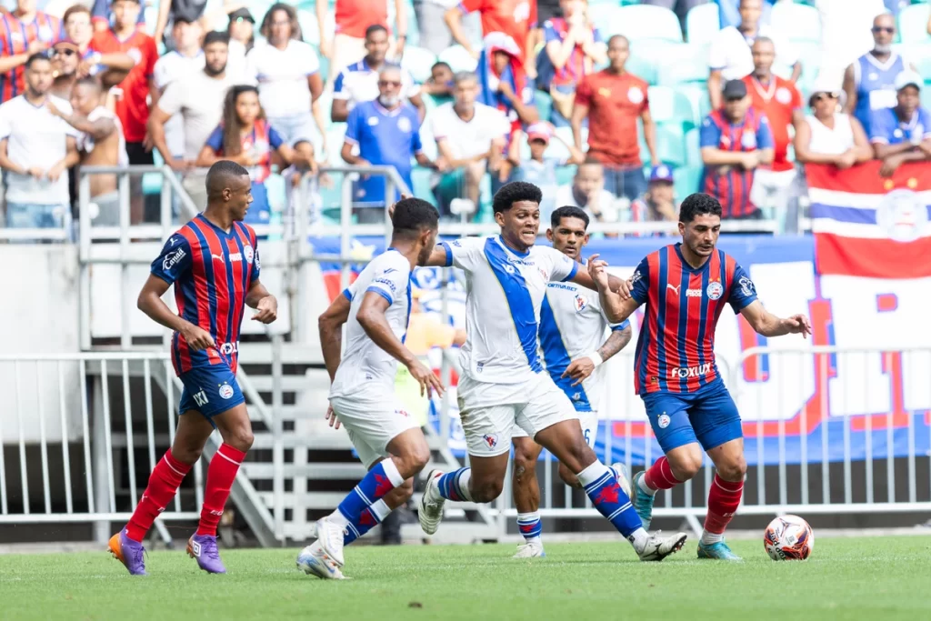 Bahia vence o Porto na Fonte Nova e mantém liderança isolada do Baianão