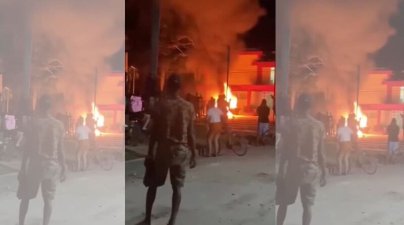 Manifestação em Cuba atinge cede do Partido Comunista