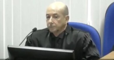 Juiz que guardou processos em casa por quase dez anos é aposentado compulsoriamente na Bahia