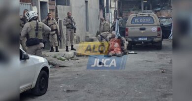 Tiroteio termina com refém e três policiais baleados em Portão 3
