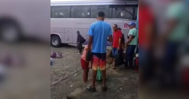 Ônibus invade rodoviária no interior da Bahia e deixa mortos e feridos 4