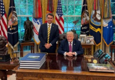 Flávio Bolsonaro encontra Trump nos EUA