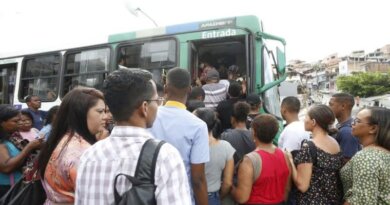 Justiça obriga circulação de 60% da frota durante greve de ônibus em Salvador
