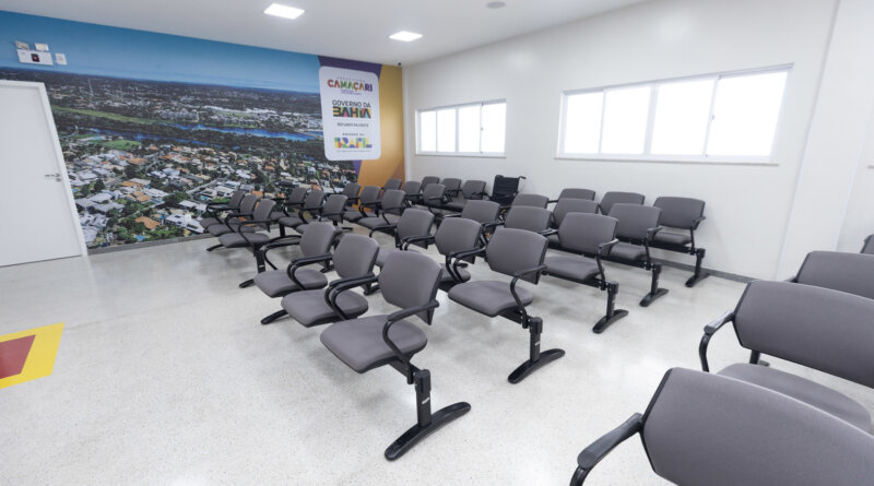 Inauguração da Policlínica contrasta com lentidão das obras da UPA de Abrantes
