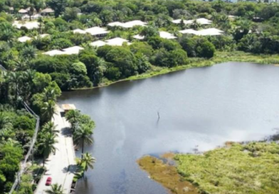 Jovem de 23 anos morre após afogamento em lagoa de Praia do Forte