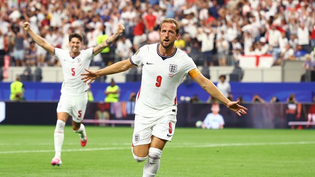 Inglaterra estreia com vitória sobre a Croácia e assume a liderança provisória do Grupo L 1