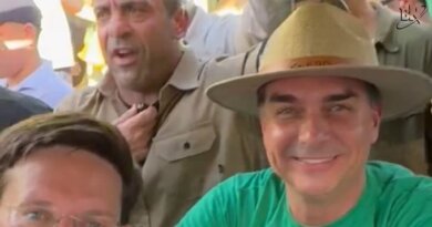 Flávio Bolsonaro é recebido por apoiadores na Bahia Farm Show e reforça agenda no agronegócio