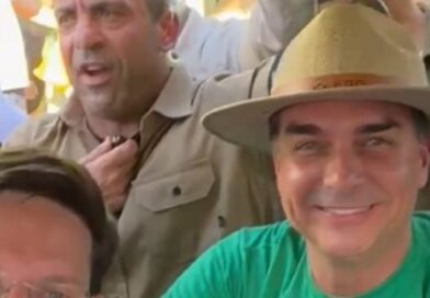 Flávio Bolsonaro é recebido por apoiadores na Bahia Farm Show e reforça agenda no agronegócio