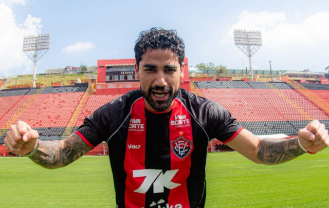 Vitória ganha reforços para retomada do Brasileirão e aposta em novas peças para reação na temporada