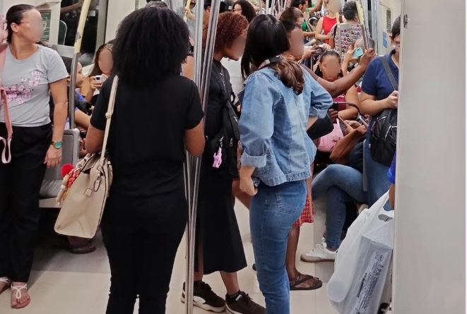 Primeiro dia de vagão exclusivo para mulheres gera reclamações de passageiros no metrô