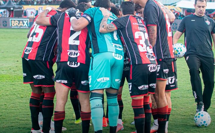 Vitória joga mal e perde o Ba-Vi no Barradão 1