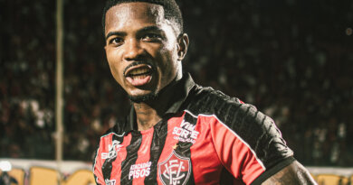 Vitória perde Cacá por dois jogos após confusão no Ba-Vi; zagueiro é punido pelo STJD