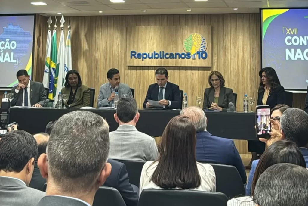 Republicanos tenta agradar gregos e troianos e acaba neutro na disputa presidencial