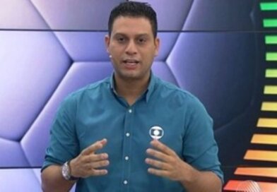 Ex-apresentador da TV Bahia é contido pela PM após surto no Centro Histórico de Salvador