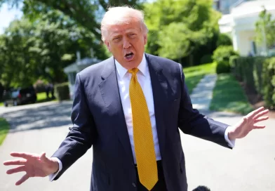 Governo Trump vê censura no Brasil após X mudar algoritmo eleitoral