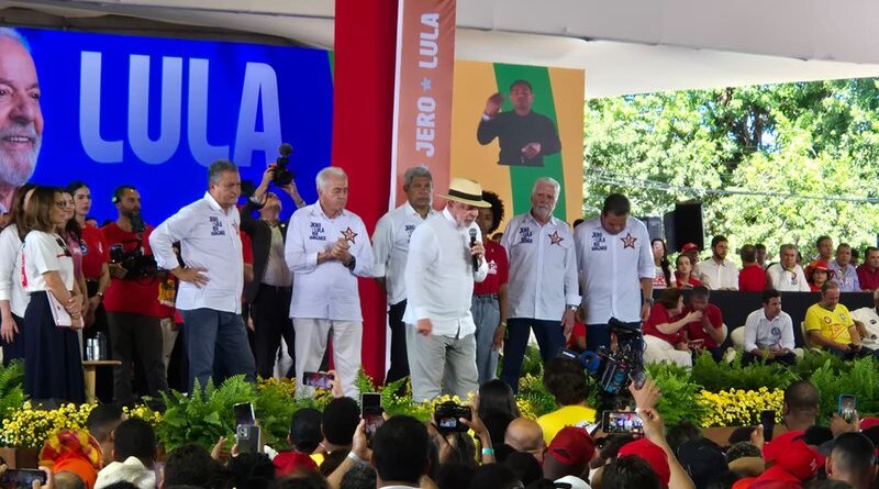 Lula se refere ao Vitória como time dos "mais necessitados" e gera repercussão negativa entre torcedores