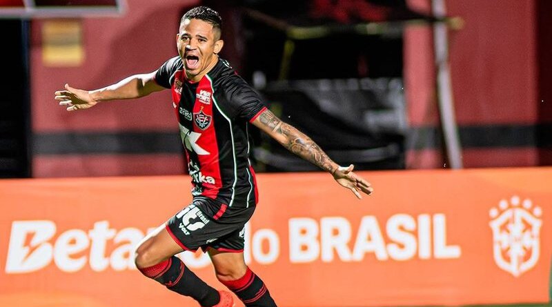 Vitória goleia Athletico-PR, reverte desvantagem e garante vaga nas quartas da Copa do Brasil