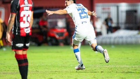 Vitória leva virada para o Cruzeiro no Barradão