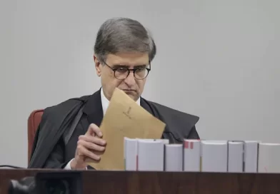 Delegados da PF pedem que Gonet se declare impedido para apurar relatório