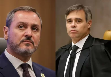 Mendonça afirma ter sido monitorado pela PF por mais de 30 dias e afasta cúpula da corporação