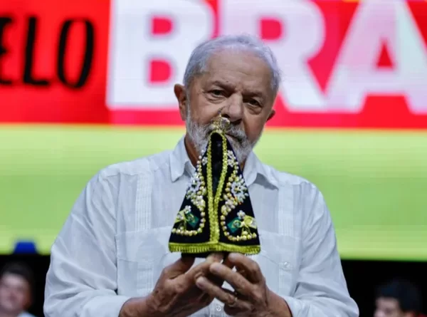 Minha Nossa Senhora Aparecida, filho de Lula fez viagem de R$ 2 milhões