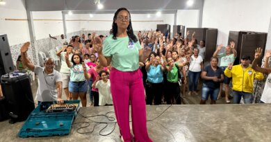 Com menos recursos de campanha, Beth da Saúde supera velhas figuras e se torna a segunda mulher mais votada da política de Camaçari 1