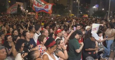 Manifestantes de ato pró-Lula são flagrados usando drogas na Avenida Paulista