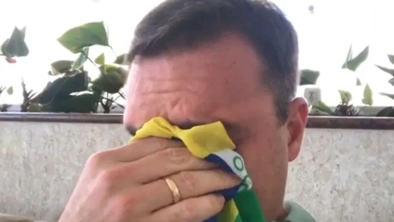 Flávio Bolsonaro fala pela primeira vez nas redes sociais após ida para os EUA 1